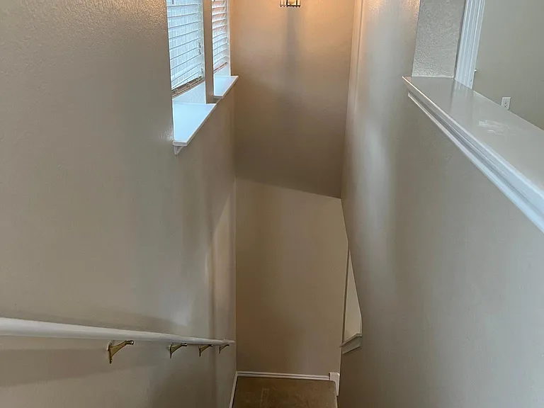 1604 Corn Hill Ln — Photo 15