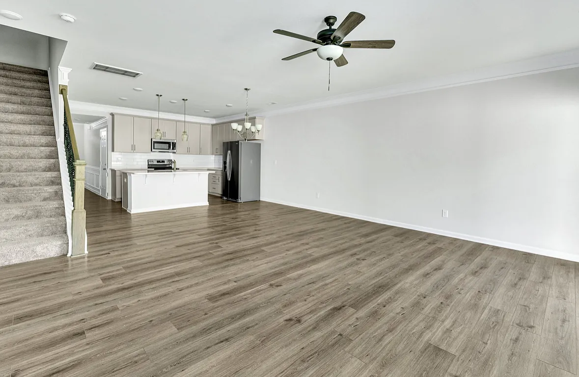 3 bed, 2.5 bath, 1732 sqft, $1,850 — Photo 4