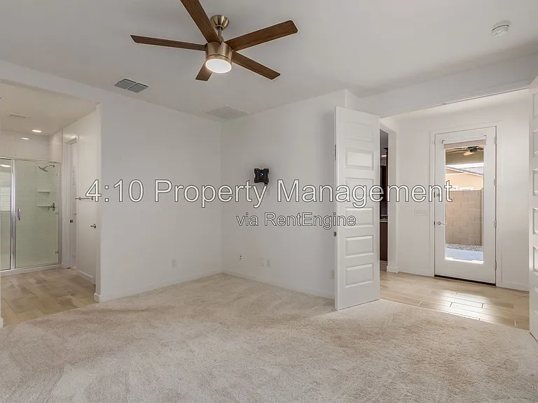 2222 E Palmdale Ln — Photo 21