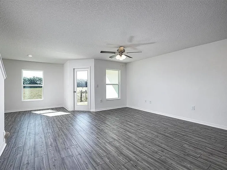 5322 New Friendship Pl — Photo 2