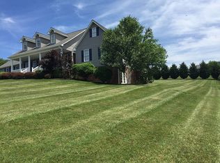 172 Meadowlark Ln, Pembroke, VA 24136