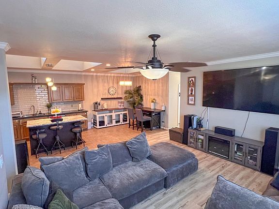 5th image of 434 Chateau La Salle Dr #434