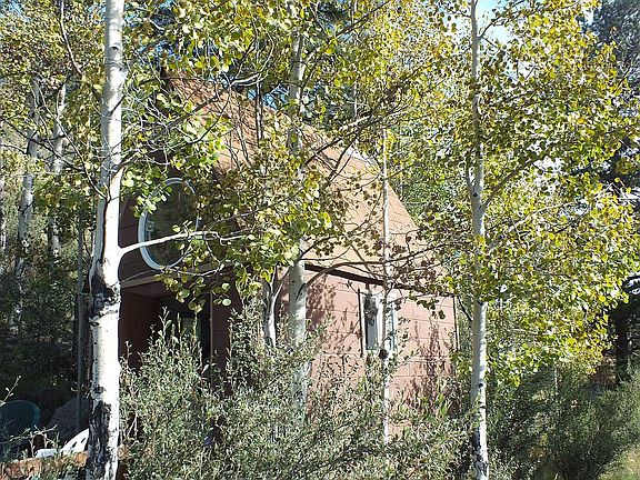 5th image of 899 Meadow Ln