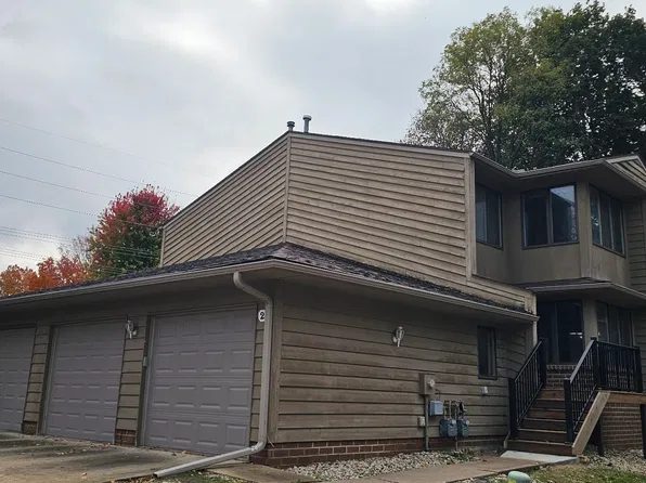 2804 24th St Unit 2, Rock Island, IL 61201