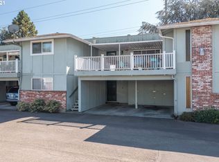 12861 SE Stark St, Portland, OR 97233