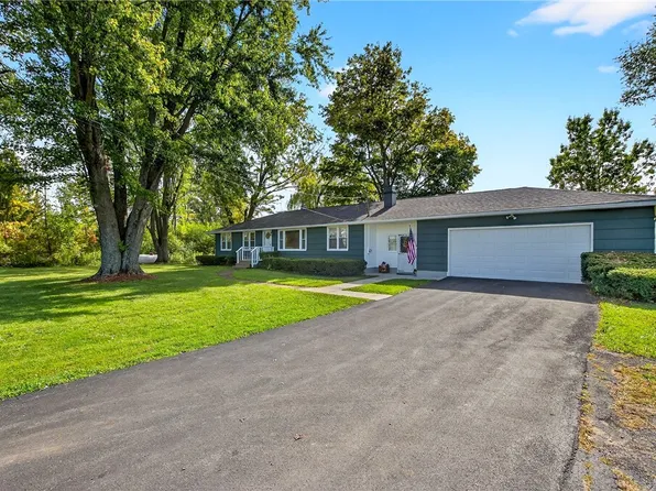 4460 Verplank Rd, Clay, NY 13041