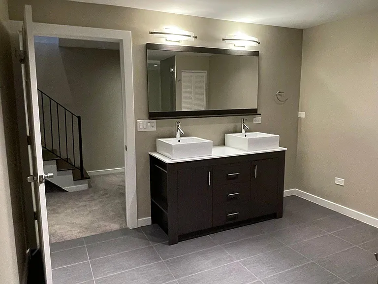 1451 N Ashland Ave #SF — Photo 12