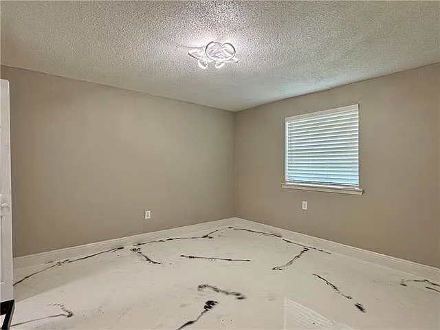 5128 Eden Roc Dr — Photo 9