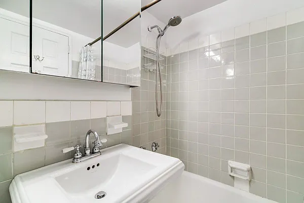 Rented by Level Group | media 56