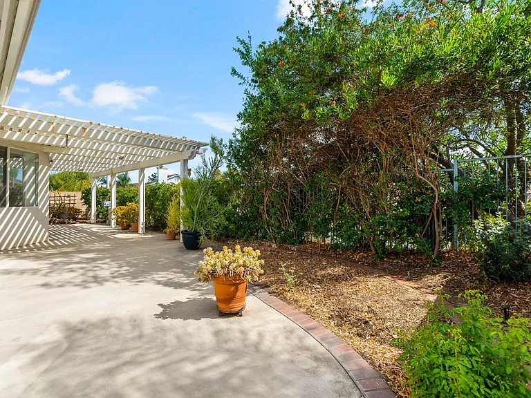 31415 Britton Cir — Photo 17