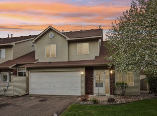 2357 Oakridge Cir, Hudson, WI 54016