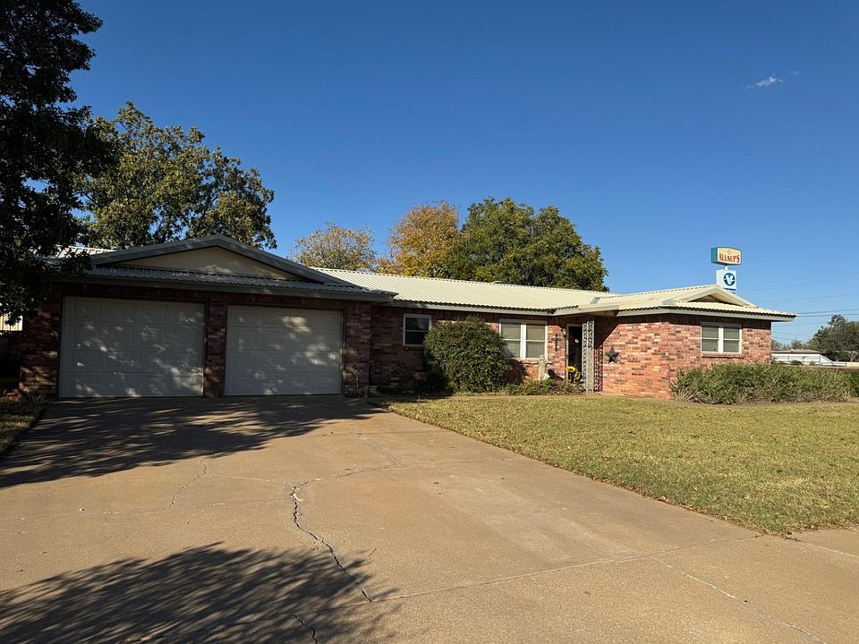 1st image of 815 Linda Ln