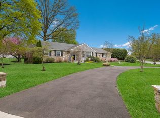 1033 Corn Crib Dr, Huntingdon Valley, PA 19006