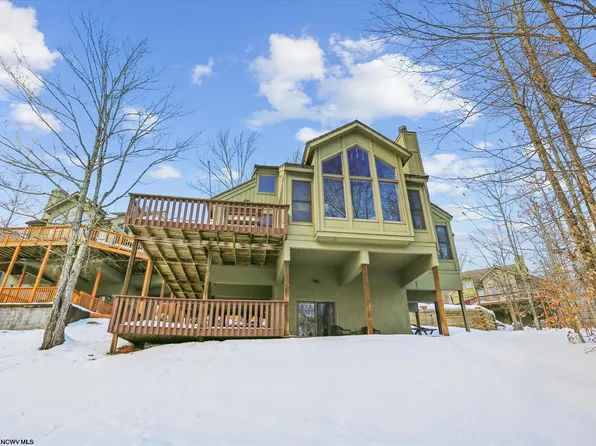 120 Treetop Ln, Davis, WV 26260