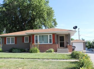 912 W Maple Ave, Norfolk, NE 68701