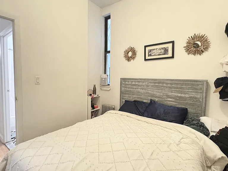 206 E 6th St #1RW — Photo 7