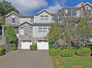 66 F Huston Taylor Ct, Morris Plains, NJ 07950