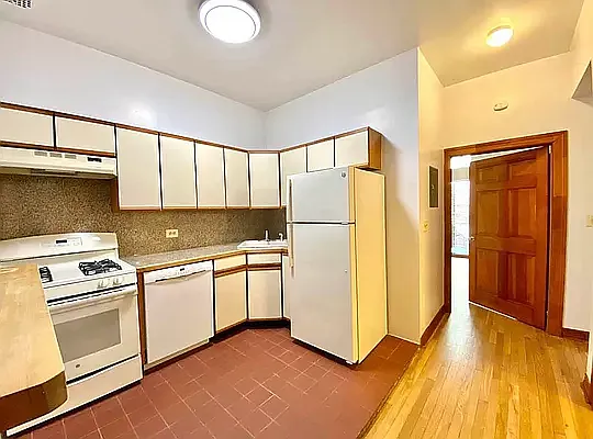 Rented by Corcoran | media 3