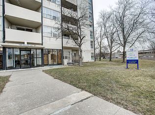 10 Yorkwoods Gate, Toronto, ON M3N 1J9