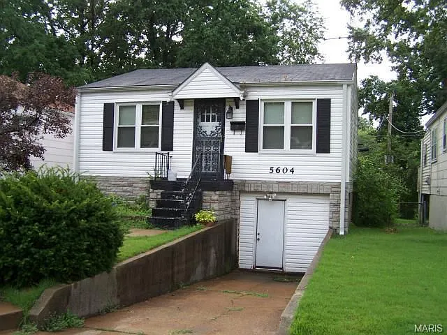 5604 Gatesworth Ave photo 1