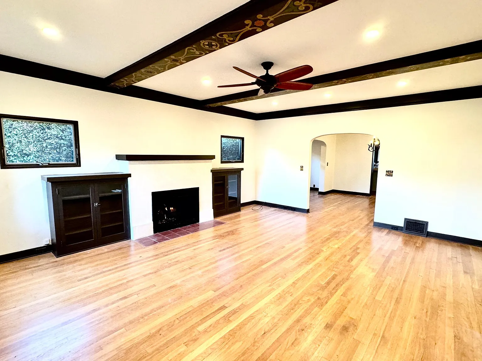 2 bed, 1550 sqft, $6,850 — Photo 4