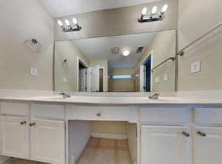 543 Cedarwood Ter, Rochester, NY 14609