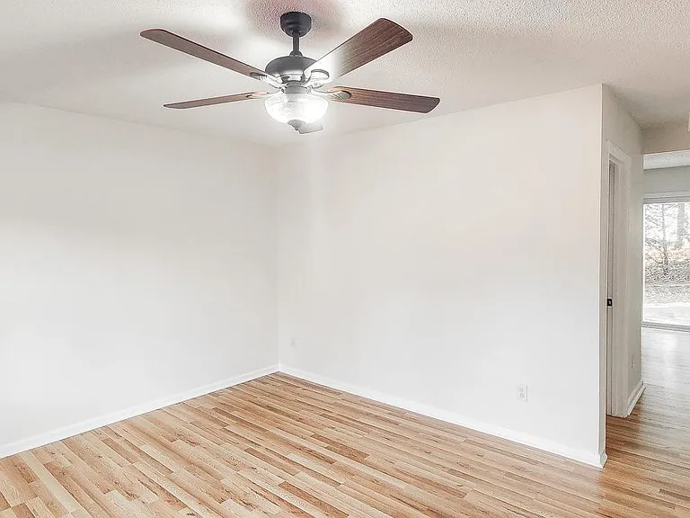 2019 Ball Park Rd #F — Photo 3