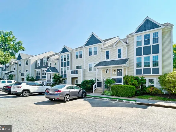 12914 Grays Pointe Rd #12914A, Fairfax, VA 22033
