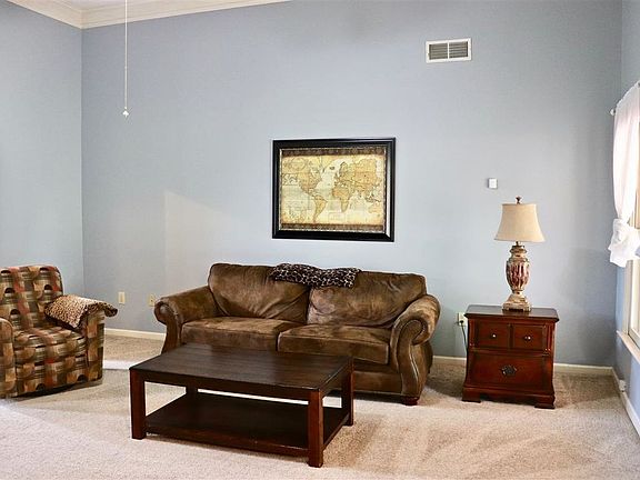 3rd image of 364 Mysen Dr
