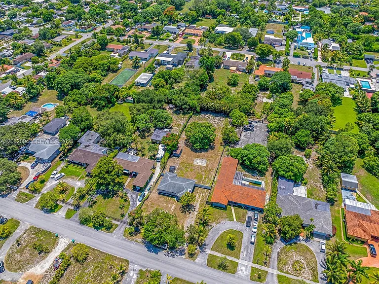 14120 NW 2nd Ave — Photo 43