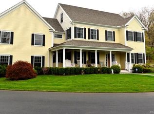 7 Florida Rd, Ridgefield, CT 06877