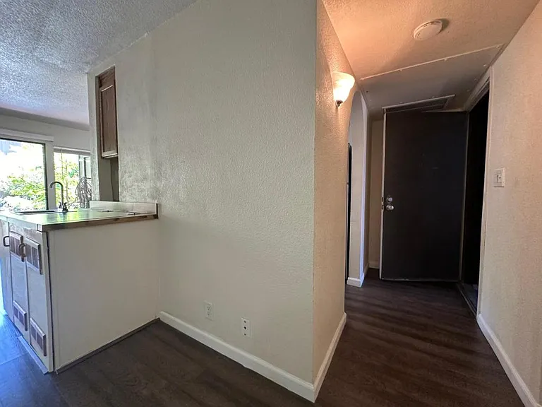 2422 Larkspur Ln #221 — Photo 12