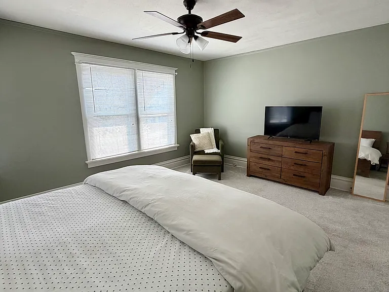 32 Hereford St #34 — Photo 10