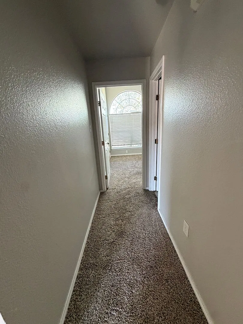 Beautiful 3 bedroom 2 full bath — Photo 4