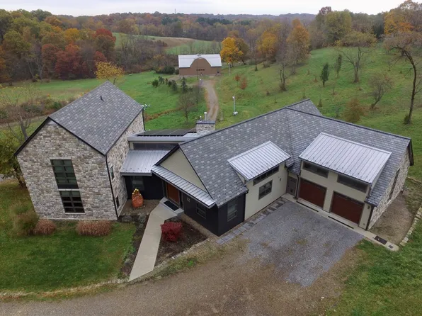 174 Barberry Rd, Sewickley, PA 15143