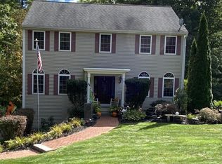 34 Trent Rd, Hooksett, NH 03106