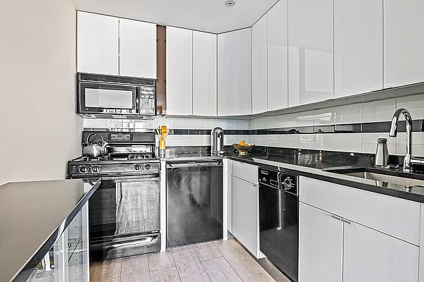 Sold by Corcoran | media 3