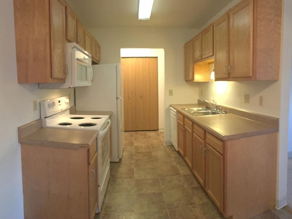 1st image of 1220 28th Ave S APT 105