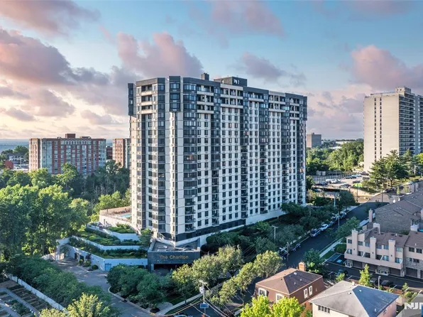 1265 15th 11l Fld #11L, Fort Lee, NJ 07024