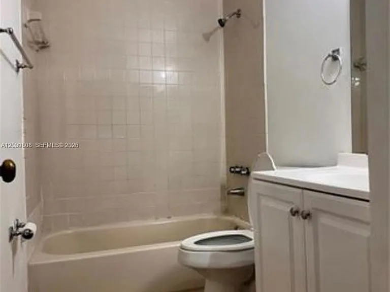 819 NE 214th Ln #1 — Photo 12