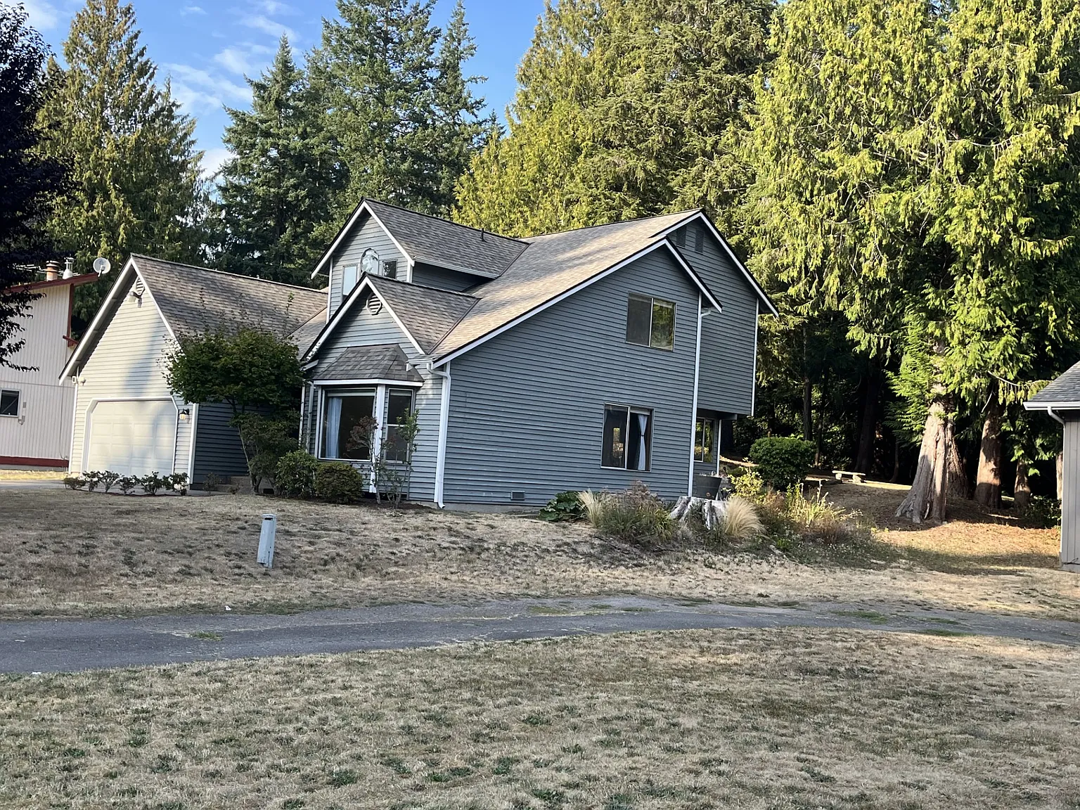 4 bed, 2103 sqft, $3,000 — Photo 3