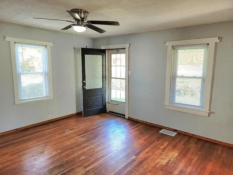 1023 Carbon Rd — Photo 22
