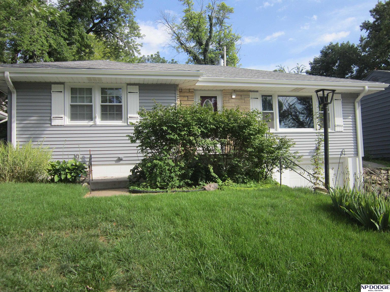 7613 Sherman Dr, Omaha, NE 68134 | Zillow