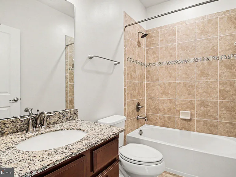1643 Dorothy Ln — Photo 18