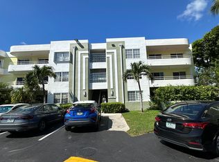 10755 SW 108th Ave APT 305, Miami, FL 33176