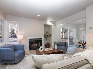 102 Tulip Tree Ct, Ann Arbor, MI 48103