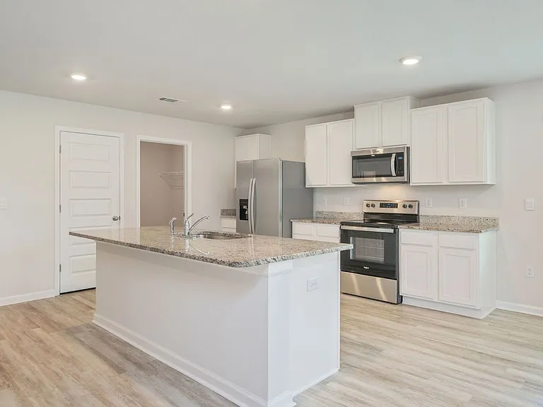 5092 Gaineswood Dr — Photo 11