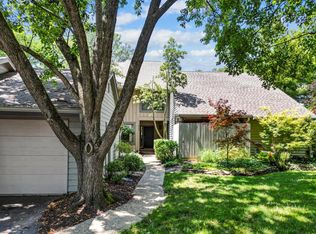 8395 Sailboat Ln, Maineville, OH 45039