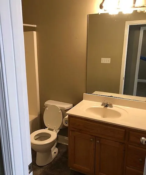 453 Winterhaven Dr — Photo 6
