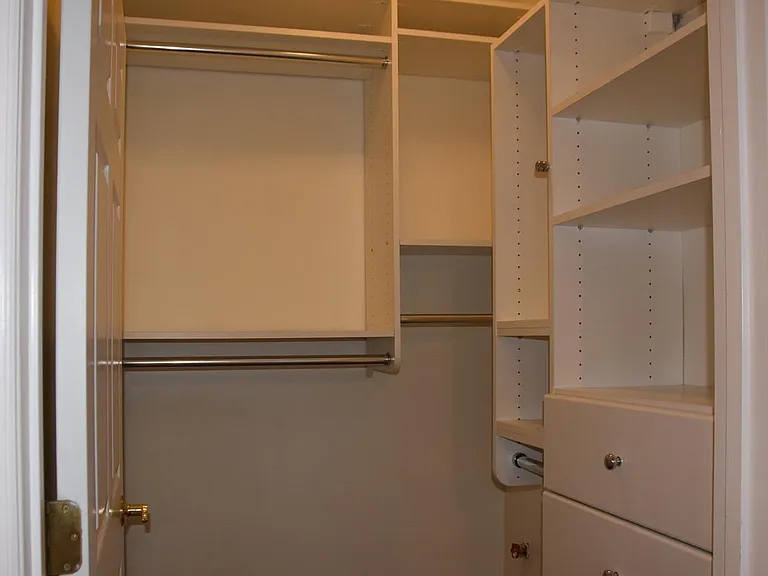 720 N Person St #103 — Photo 15